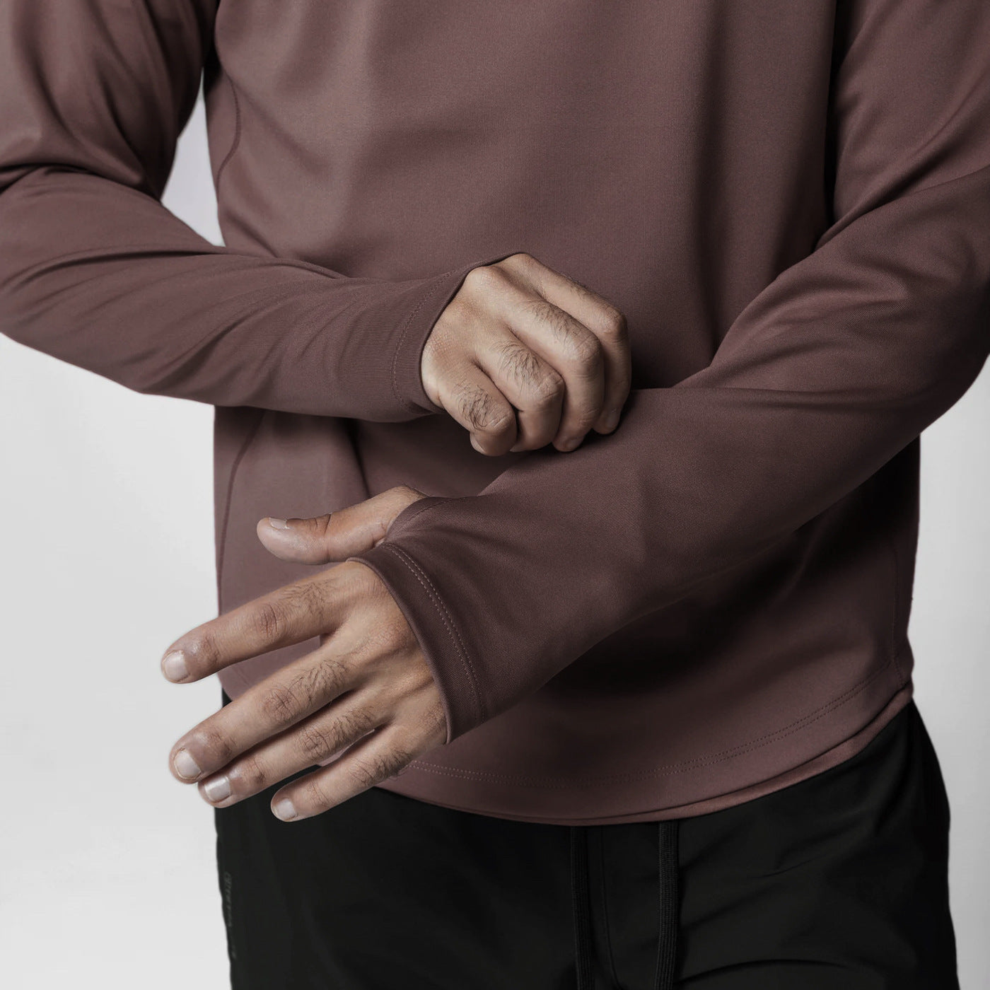 Veste de sport homme à demi-zip et capuche, coupe ample, idéale pour le printemps, l'automne et l'hiver.